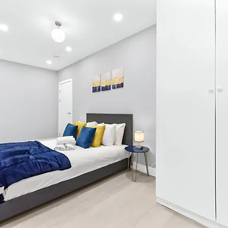 Apartamento Convenient 1Br Flat With Kitchen, Perfect For Two!